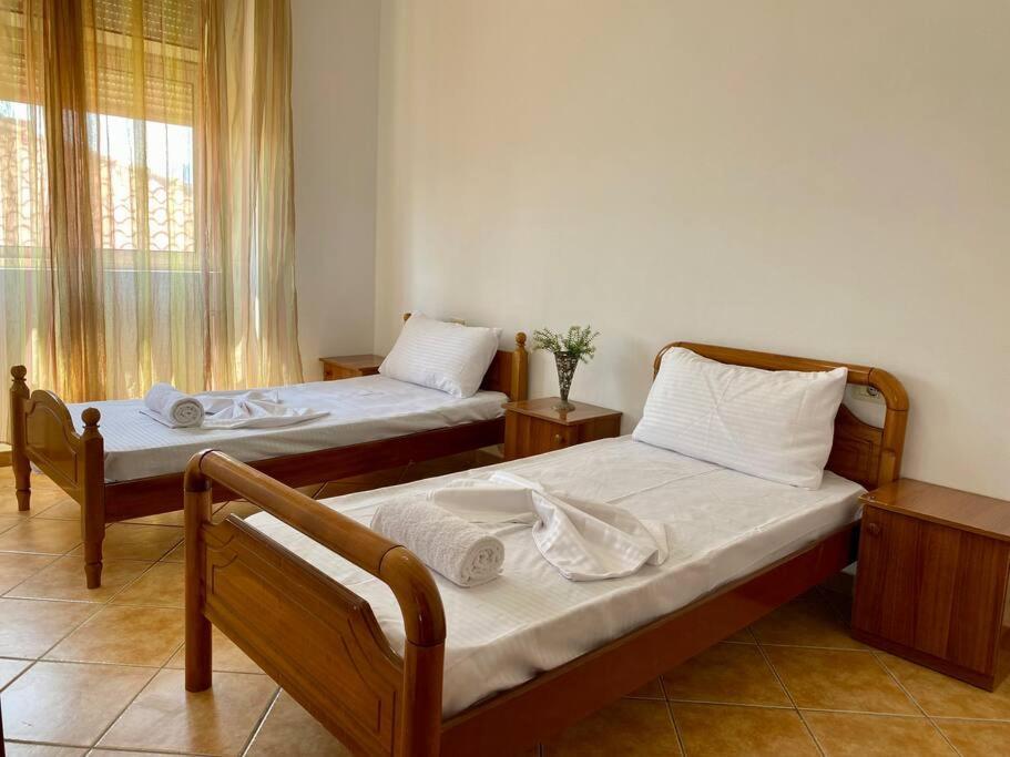 Roel Apartments Shkodra Center Buitenkant foto